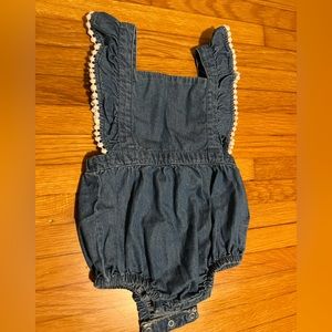 12-18M Gap Romper Jean/Chambray